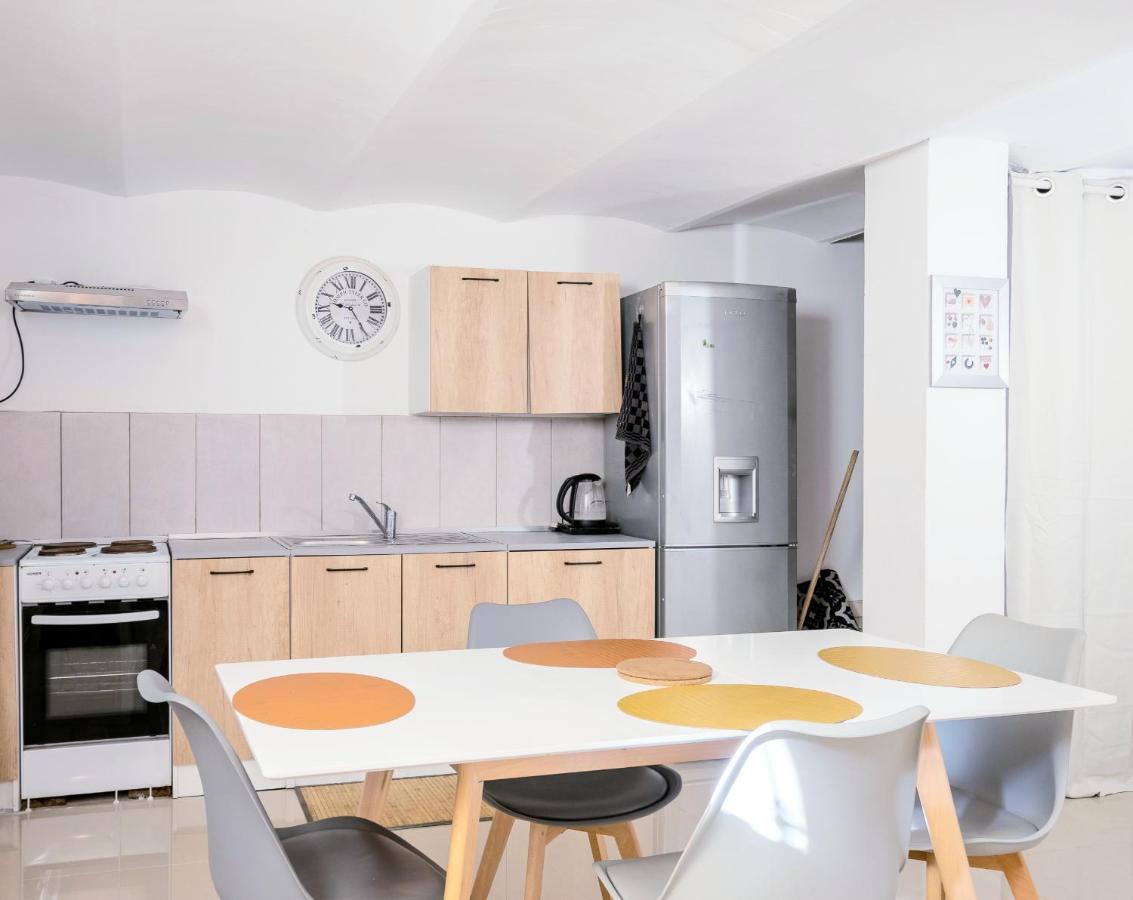 Apartamento Velodrome F4 Dans Villa 5 Lits Parking Et Piscine Partagee *